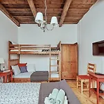 Twin Pines - Ikerfenyok Gæstehus 3*