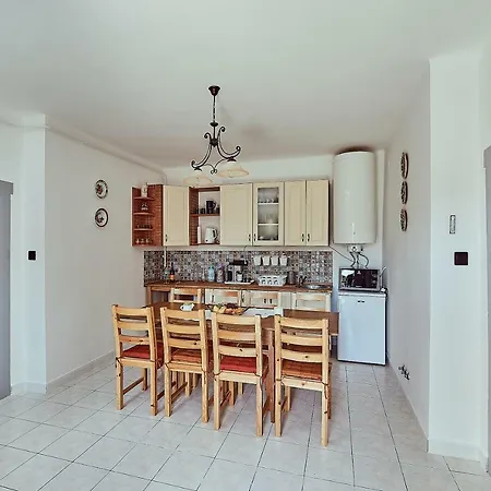 Guest house Twin Pines Egerszalok